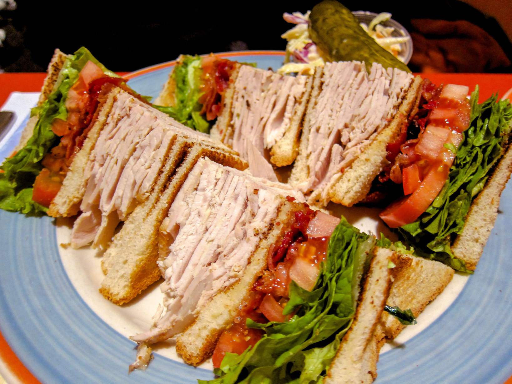 https://commons.wikimedia.org/wiki/File:Club_sandwich.png#/media/File:Club_sandwich.png
