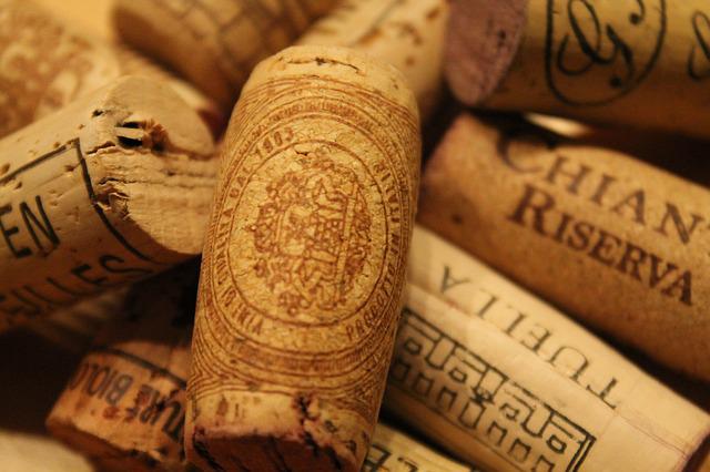 Picture of a pile of corks